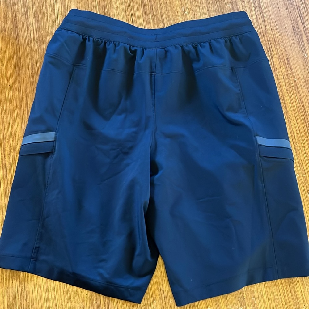 Men’s Large Under Armour Cargo Elite Shorts - Picture 5 of 8